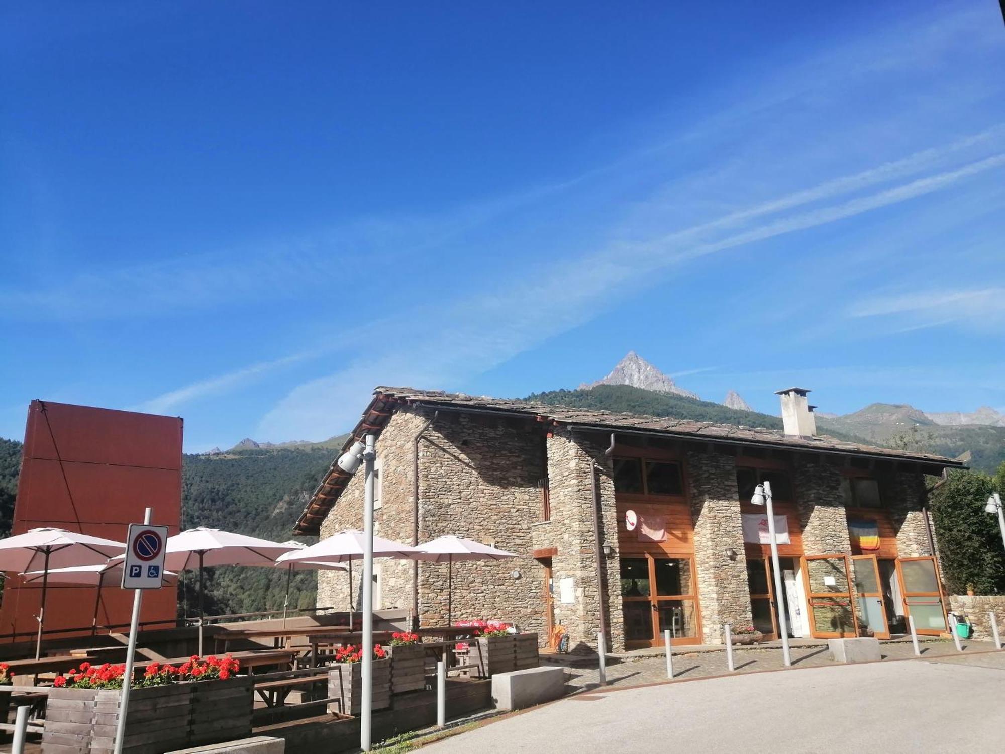 Rifugio Galaberna Hotel Ostana Kültér fotó